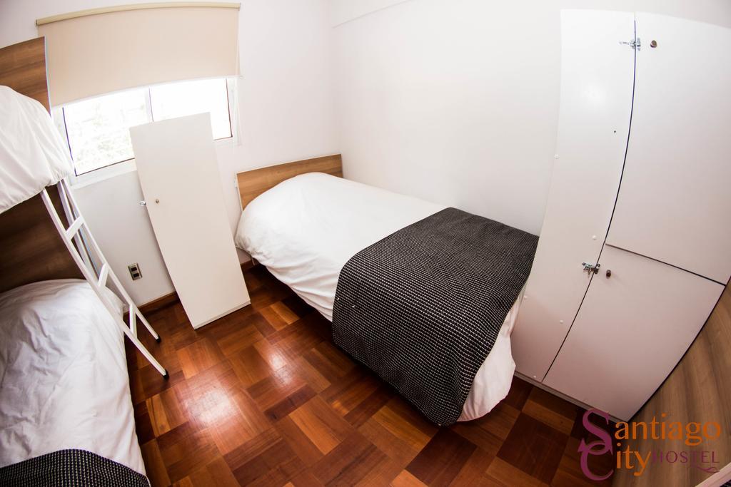 Santiago City Hostel Room photo