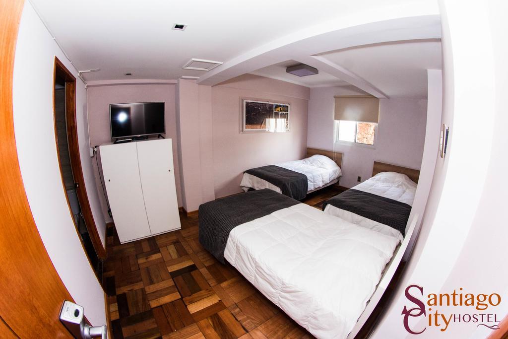 Santiago City Hostel Room photo
